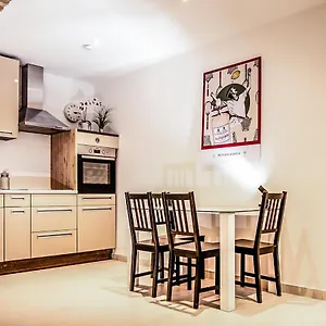  Apartment Wohnen Im Herzen Von Budget